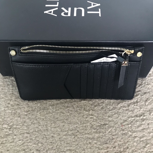 ✨SOLD✨ Naturalizer Long wallet - Picture 3 of 3